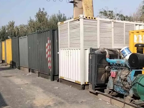 清流200KW柴油发电机机组每小时油耗是多少？